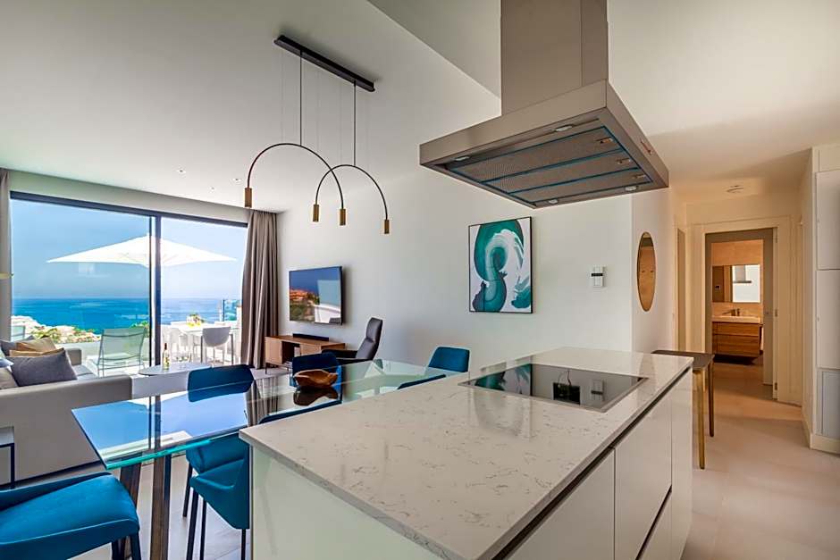 Seaview Residence with private pool