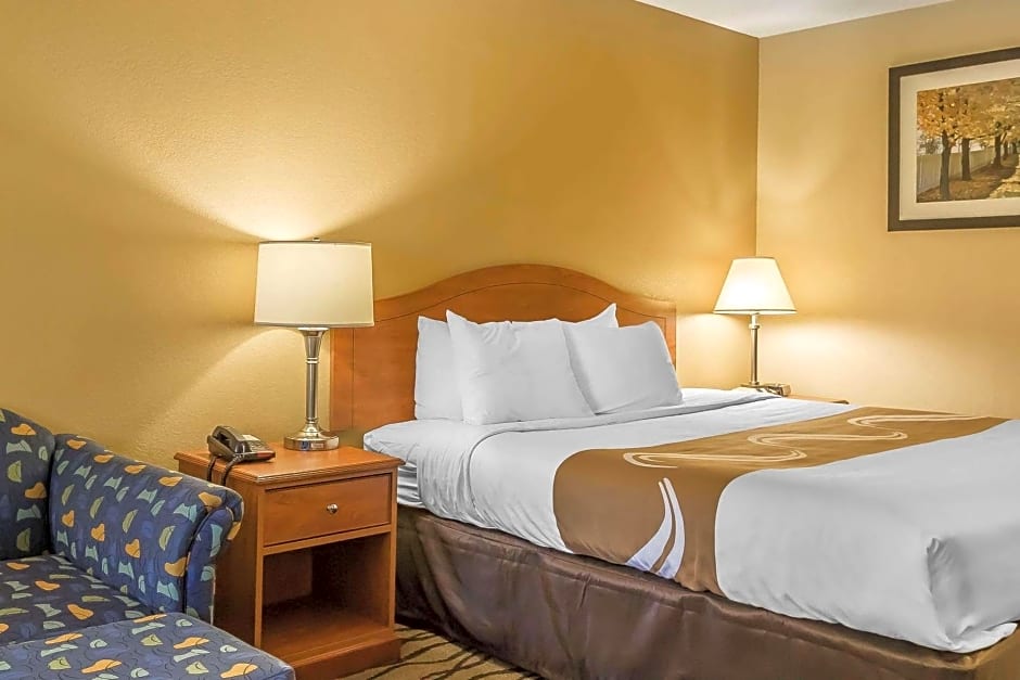 Quality Inn Charleston I-57