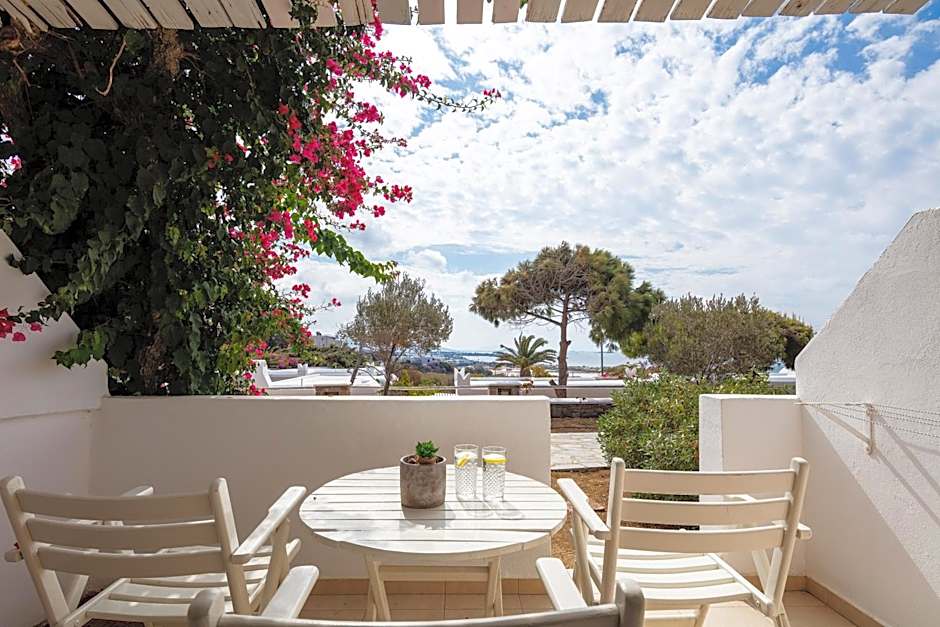 Kavuras Village Hotel & Suites