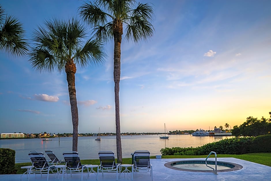 Hilton Vacation Club Charter Club Naples Bay