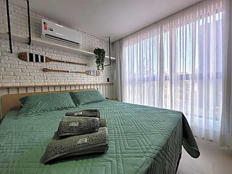 Comfortable flat in front of Bessa beach