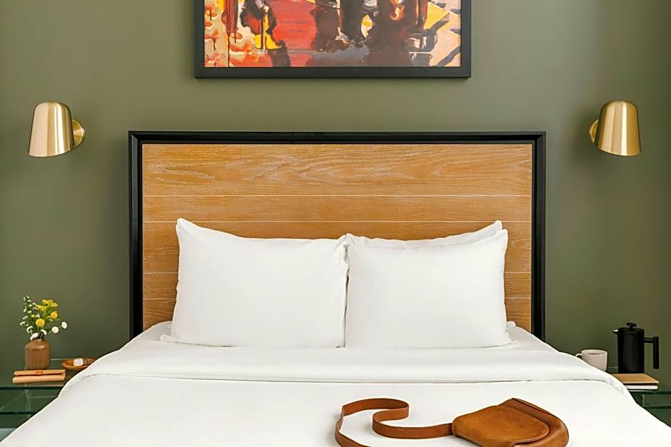 Sonder by Marriott Bonvoy Jewelers Row Apartments Millenium Park