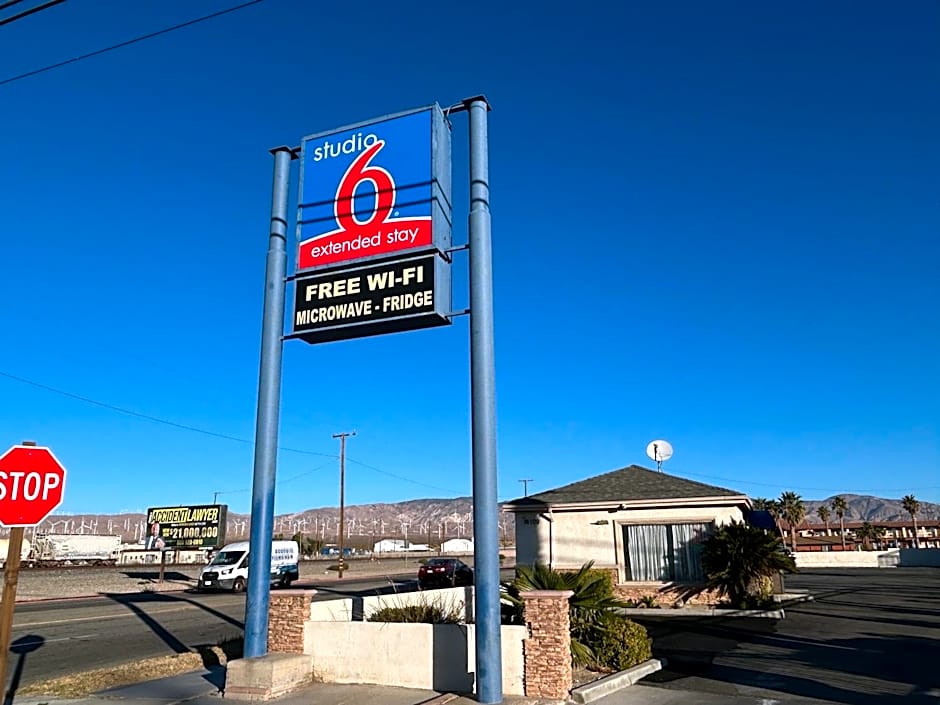 Studio 6 Mojave, CA - Airport