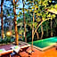 Ambong Pool Villas - Private Pool