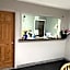Budget Host Inn