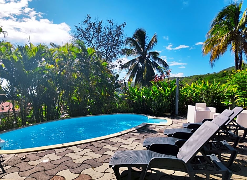 GîTE MAYO & HYLODES'S SONG