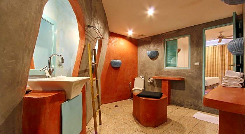Pandora Lifestyle Hotel