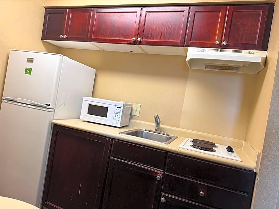 Hawthorn Extended Stay by Wyndham Irving Las Colinas