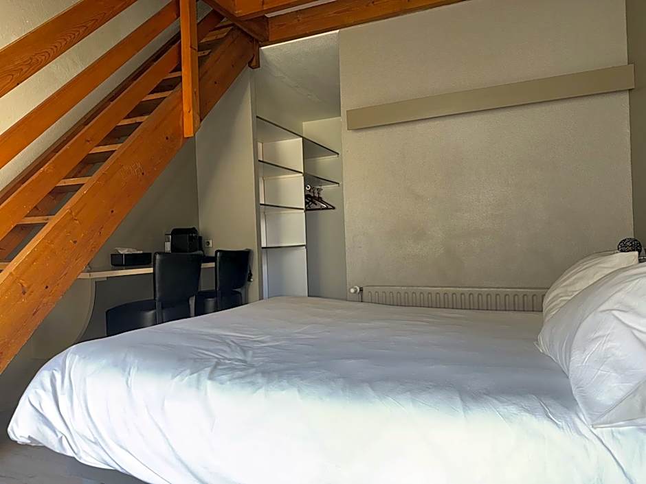 Hôtel Dupleix - Hyper centre - Réouverture