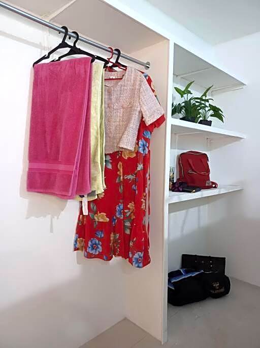 Cebu City Unit2 Spacious 2BR near SM Seaside NuStar Ocean Park Dynamic Herb Anjo