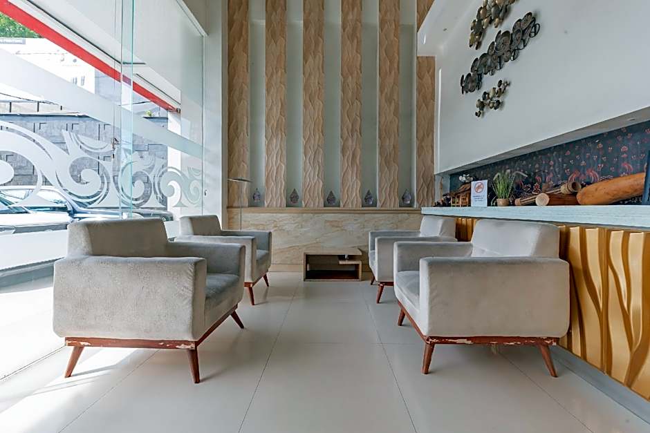 Kiara Cozy Kircon Hostel By RedDoorz – Bandung, KY