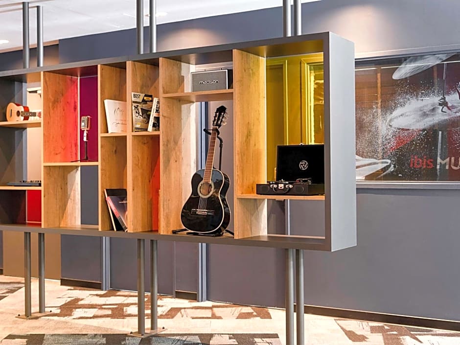 ibis Lyon Caluire Cite Internationale