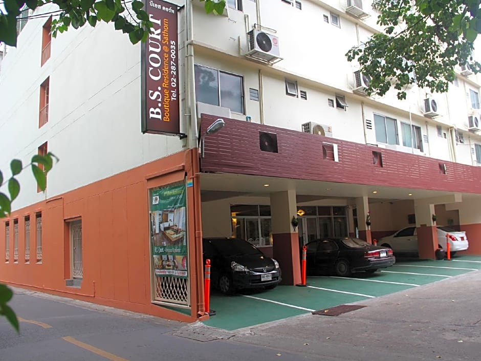 B.S. Court Hotel