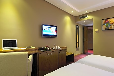 Deluxe Twin Room, 2 Twin Beds, City View