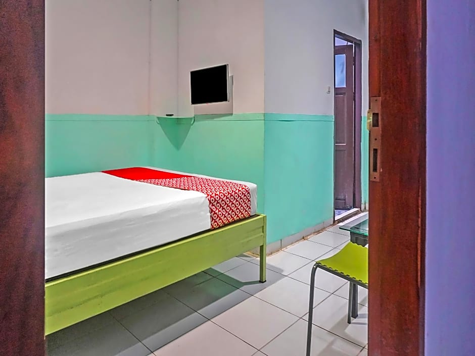Hotel O Wisma Favorite Makassar Near Benteng Rotterdam