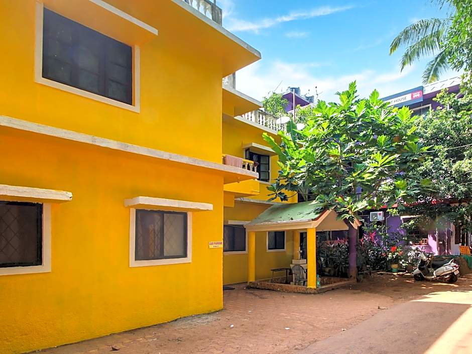Spot On Sk Guest House – Calangute, 