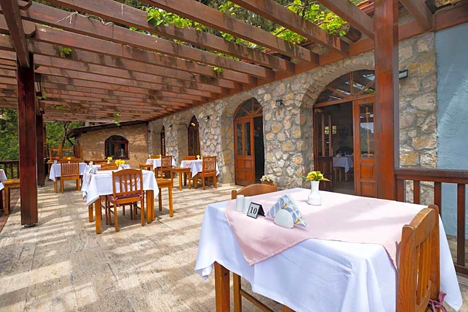 Watermill Hotel
