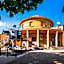 Expo Hotel
