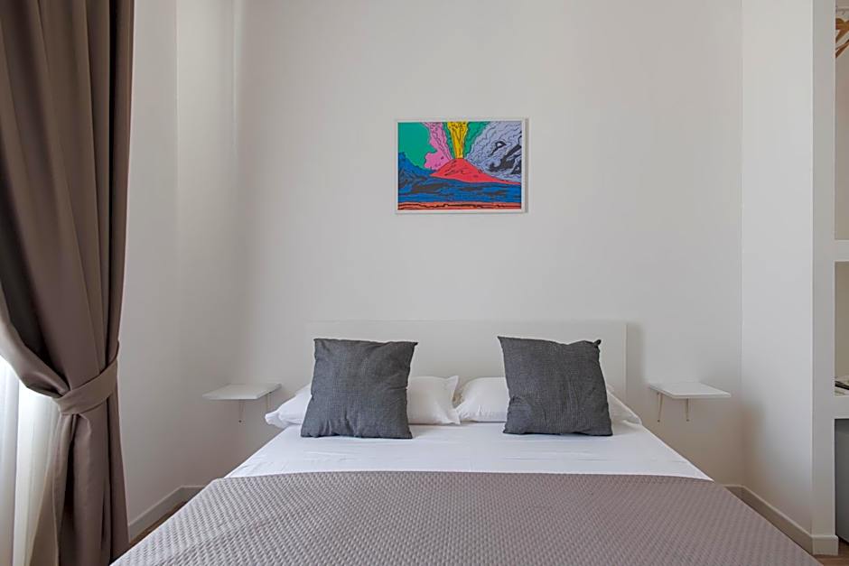 Naples Gateway Rooms