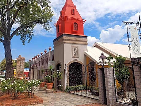 Art and Soul Restaurant, Accommodation, French Bar and Art Gallery