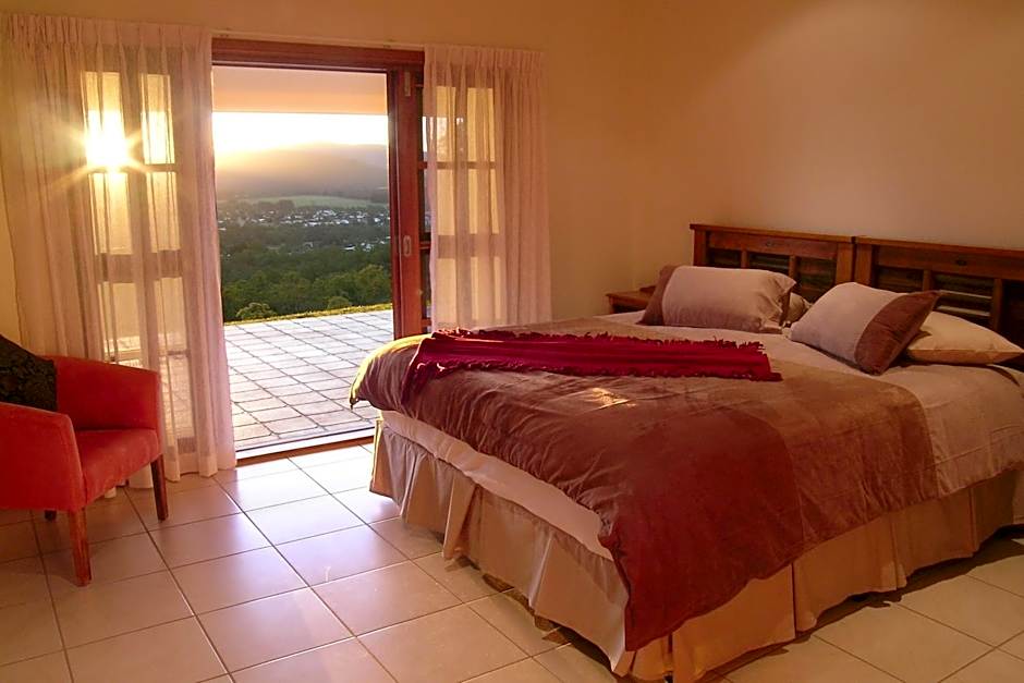 Photo 1 of 5 of 1 King Bed, Mountain View