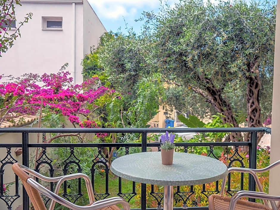 Hotel Loukas Vrachos