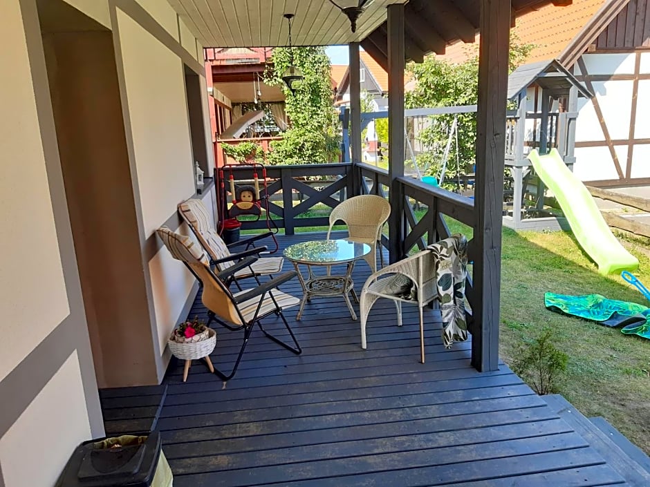 DOMEK U FLORIANA I KONRADA