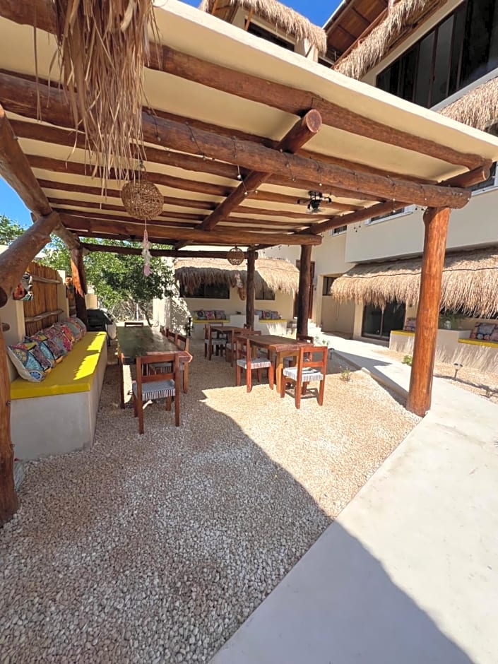 Atenea Holbox