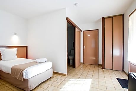 Triple Room with Terrace