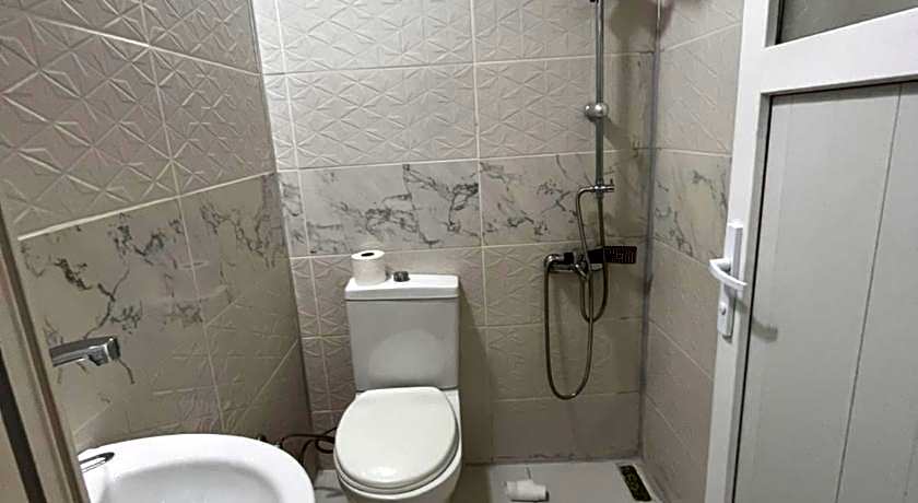 MAVİ KÖŞK UZUNGÖL