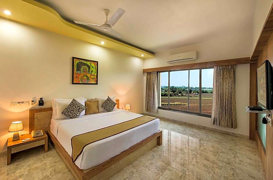 Lion Lords Inn-Rajula