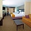 Holiday Inn Express & Suites Jackson/Pearl International Airport