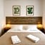 INT Lisbon Suites