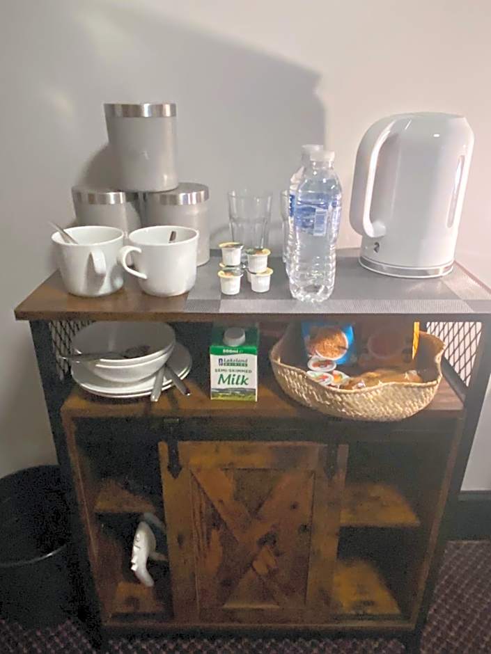 Bay View Rooms at Mentone Hotel