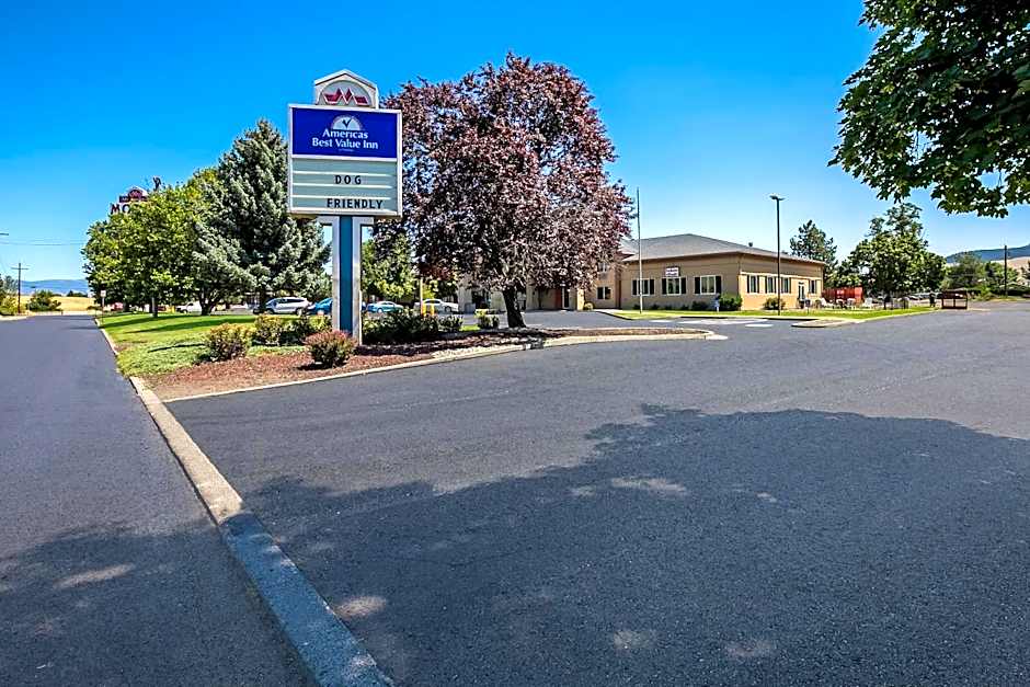 Americas Best Value Sandman Inn