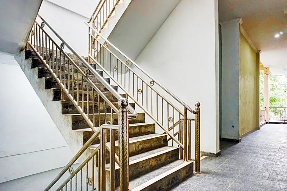 Super OYO Resident- K Syariah