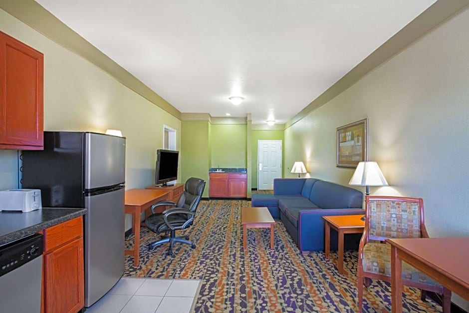 La Quinta Inn & Suites by Wyndham Belton - Temple South