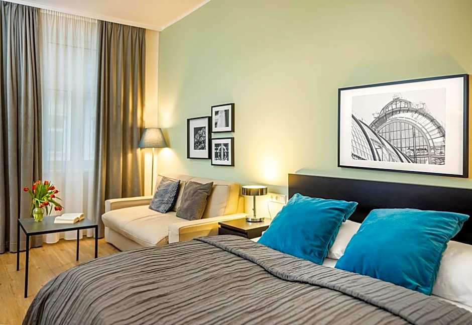 Jimmy's Apartments Emerald