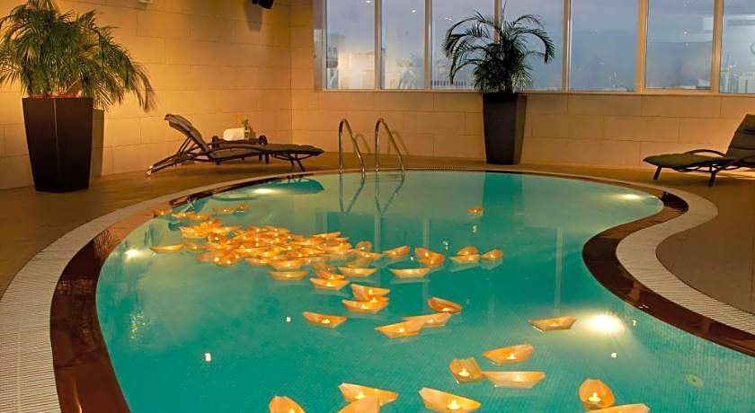 Cristal Hotel Abu Dhabi