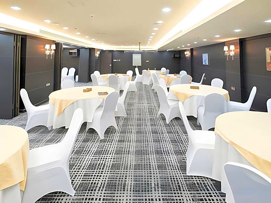 Golden Bujari Al Khobar Hotel