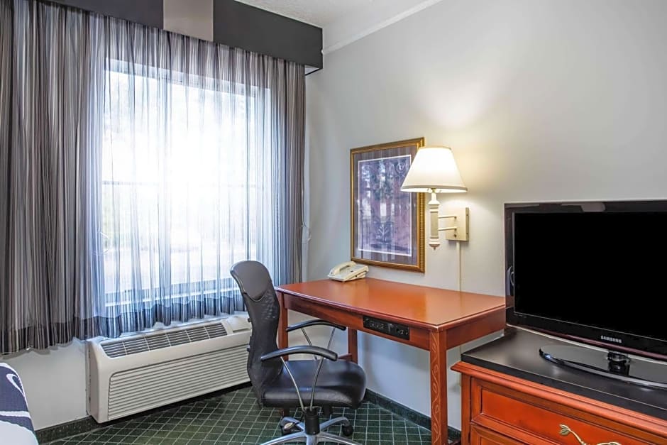 La Quinta Inn & Suites by Wyndham Melbourne