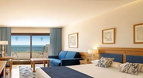 Romantic Offer in a Double Room with Sea View