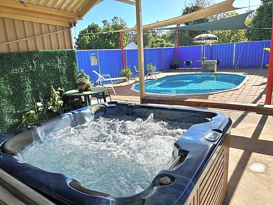 Acacia Rose Motor Inn