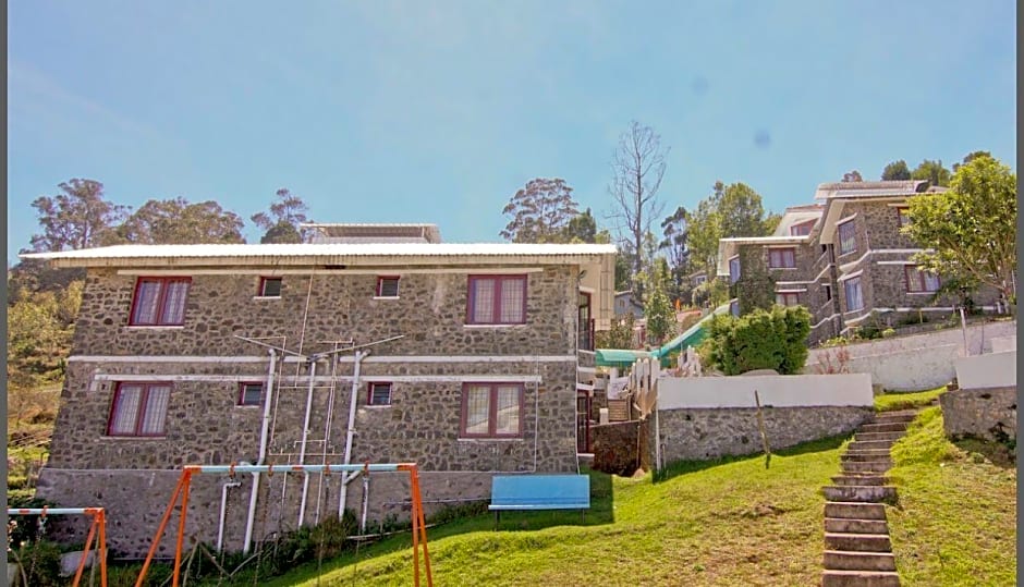 COASTAL GRAND HIGH LAND PARADE