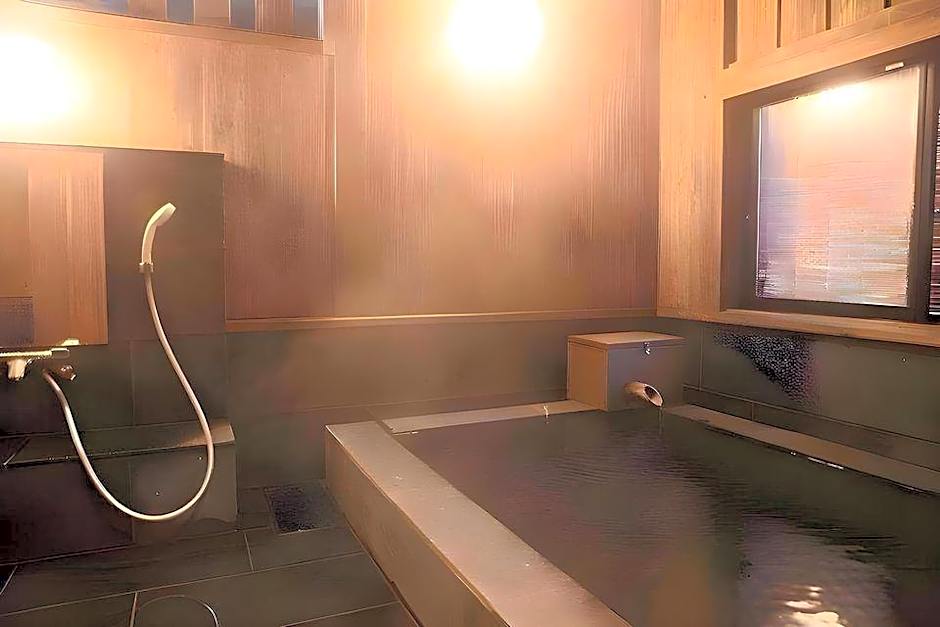 Bathtub — 1 fotoğraftan 1. fotoğraf