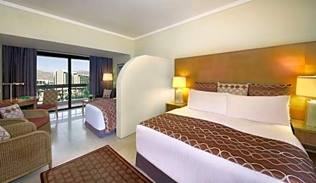 Classic Family Room with One King and One Single Bed