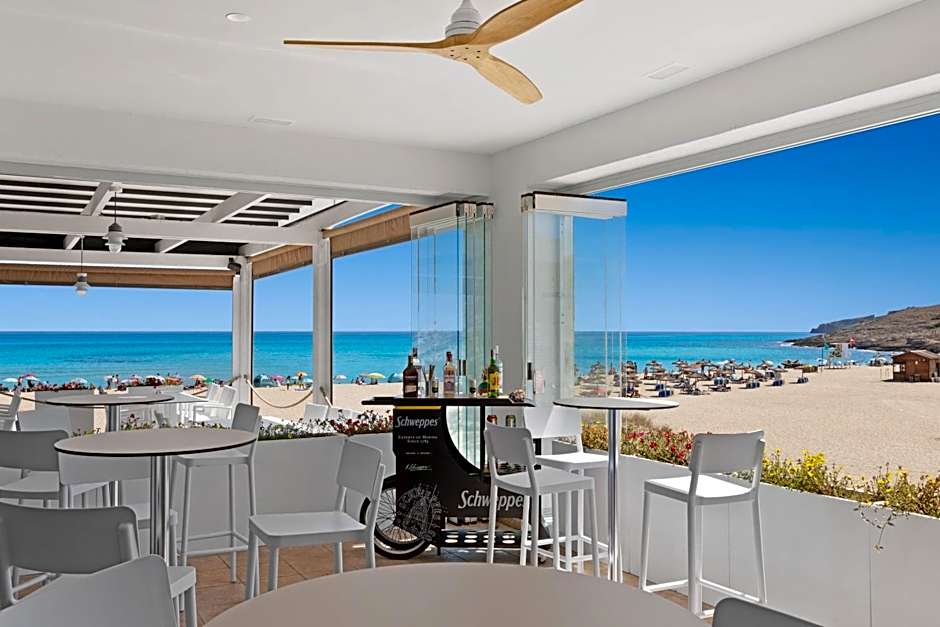 VIVA Suites & Spa Adults Only 16+