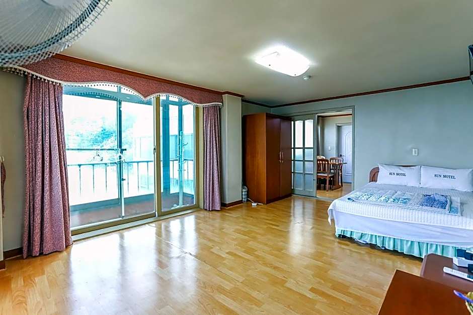 Sun Motel
