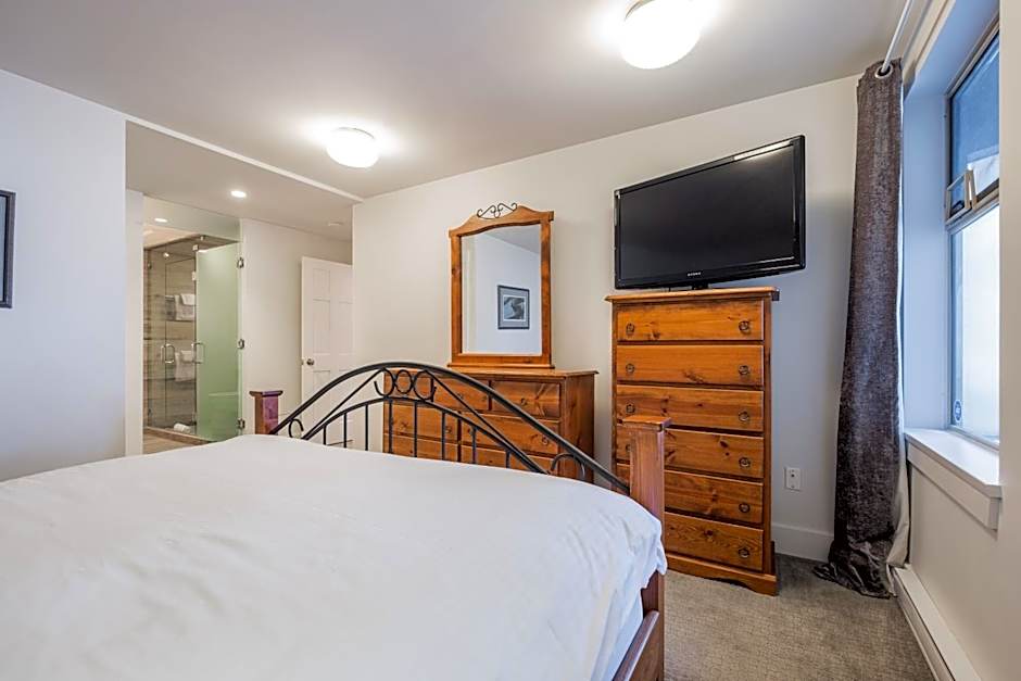 Gleneagles by Outpost Whistler