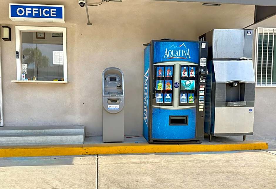 La Casa Motel, Burbank Airport